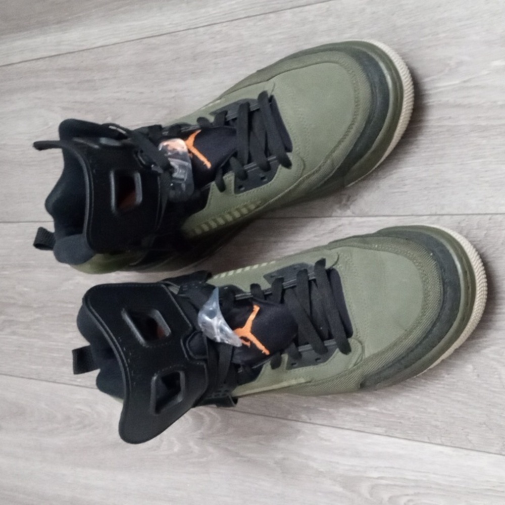 Jordan Spizikes 🪖 army